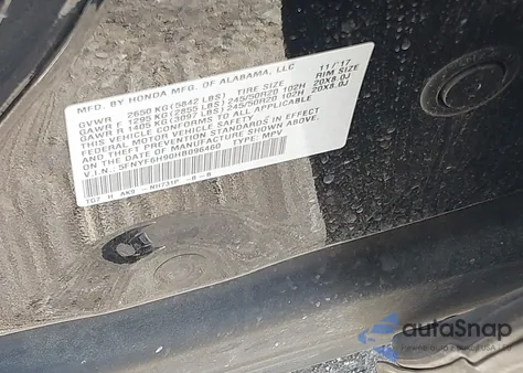 2017 Honda Pilot Touring z USA, uszkodzony, nr VIN 5FNYF6H90HB096460